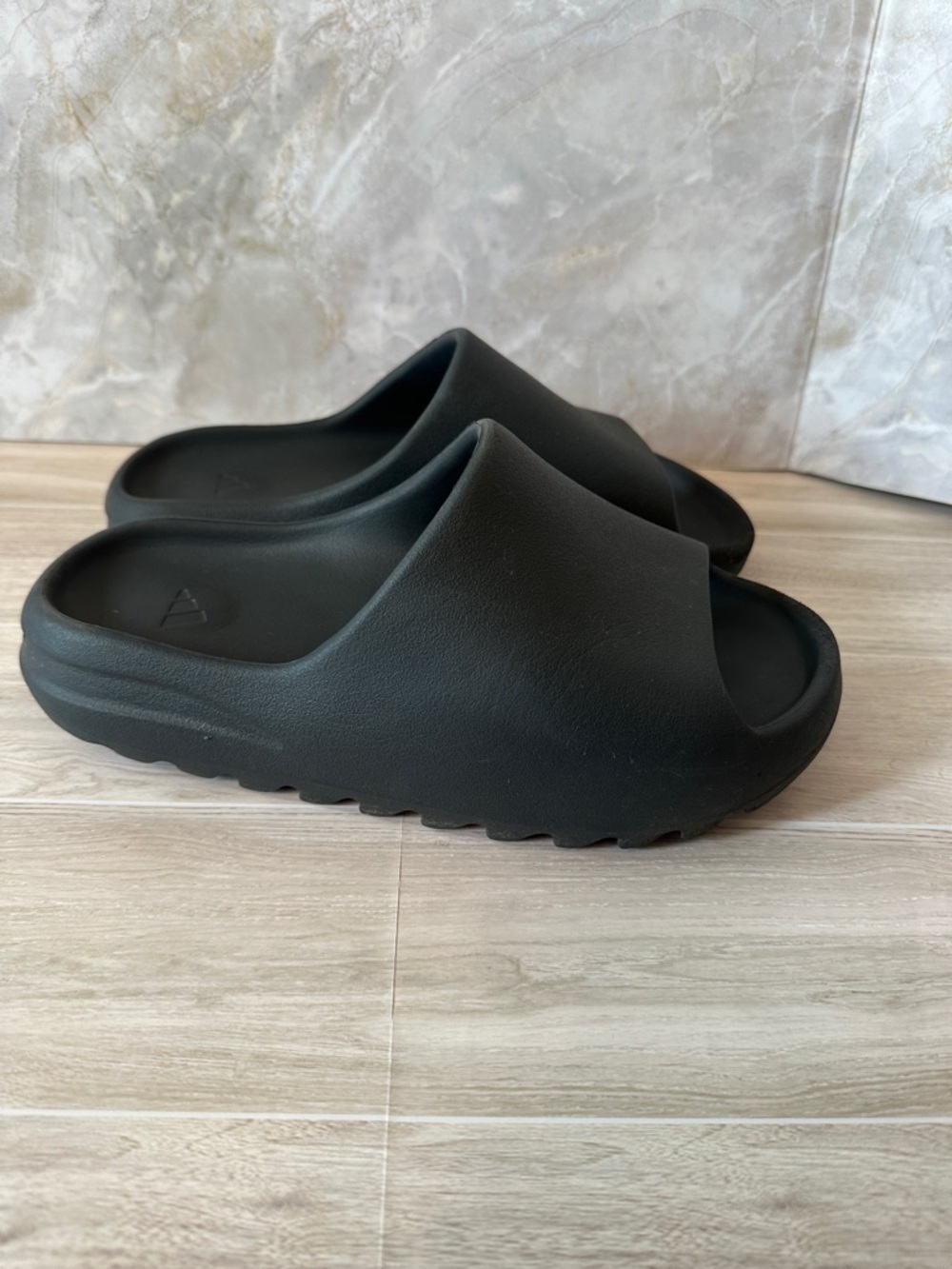 Yeezy Slide Sandals slate gray, 8